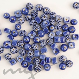 Rankų darbo keramikiniai karoliukai - tamsiai mėlyna, 1,2mm skylute