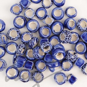 Rankų darbo keramikiniai karoliukai - tamsiai mėlyna, 8 mm skylute